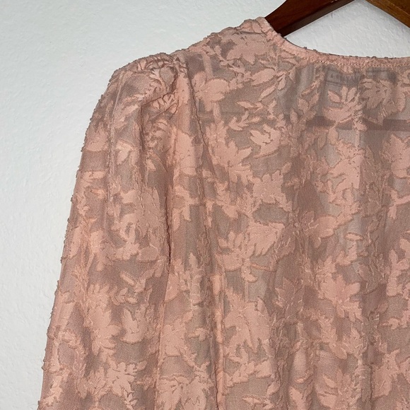 BCBGMAXAZRIA Womens V-neck Woven Floral Peasant Long Sleeve lined blouse Top EUC - Picture 14 of 16